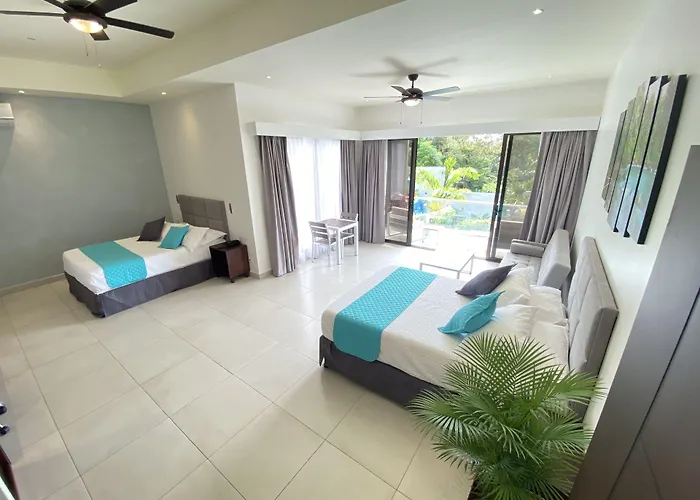Hotel Naoz